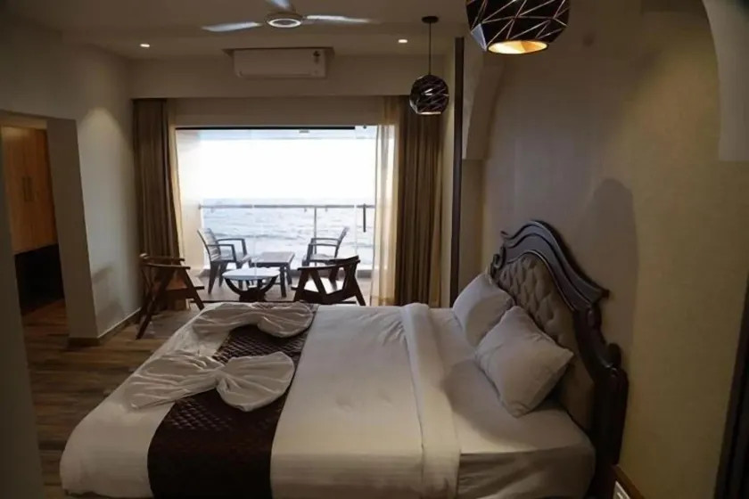 Palm Breeze Beach Resort - Image 1