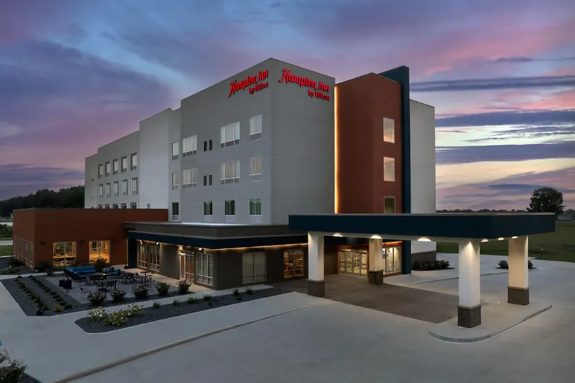 Hampton Inn By Hilton Dexter - Image 1