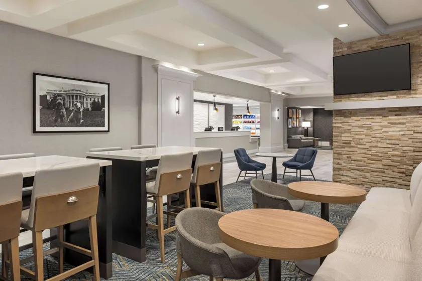 Homewood Suites by Hilton Washington, D.C. Downtown - Image 1