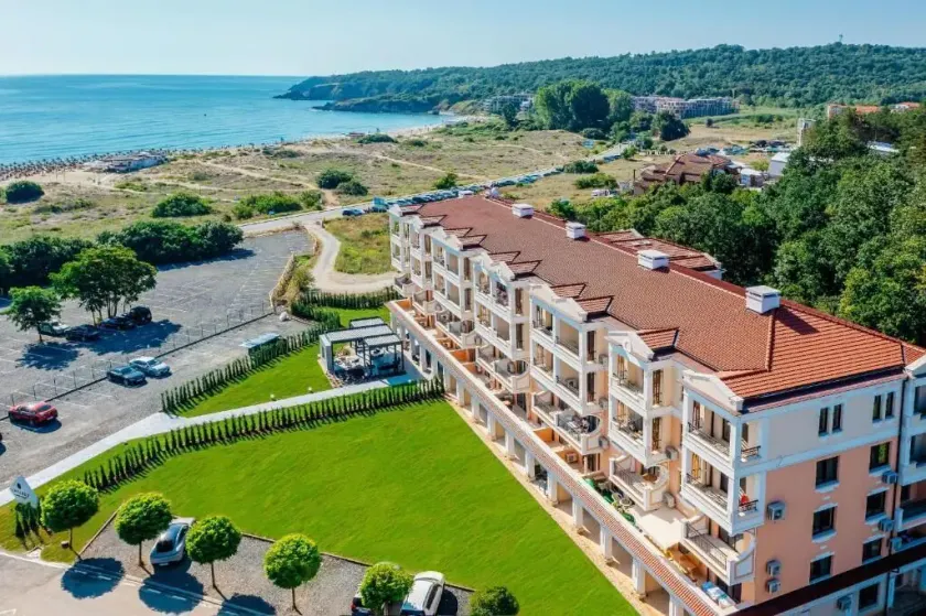 Green Life Sozopol Antares - Image 1