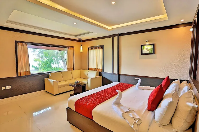 Seaflare Beach Resort & Spa - Image 1