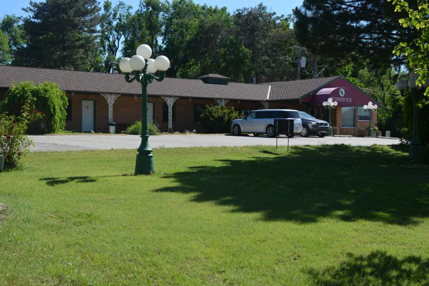 The Evergreen Motel in Kansas - Image 1