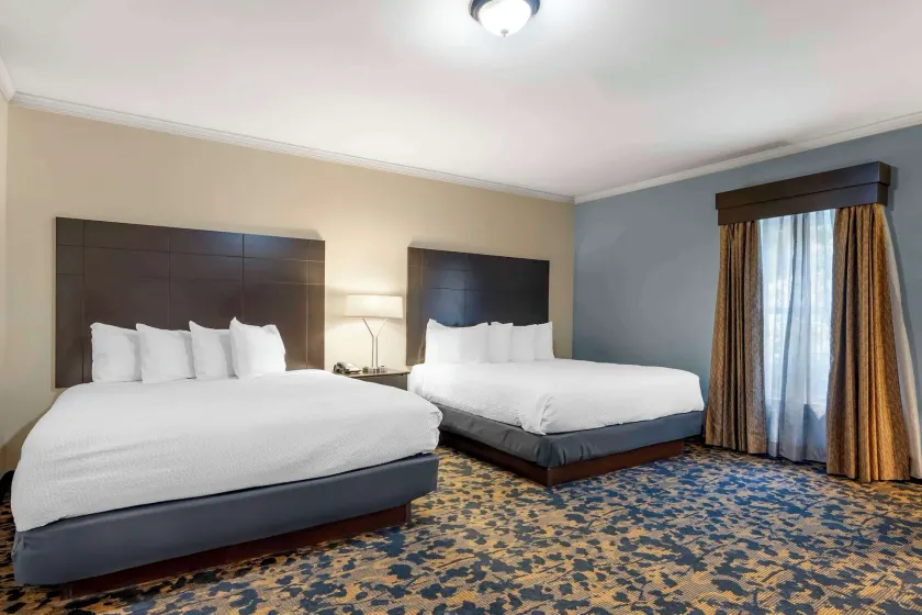 Best Western Brentwood - Image 1