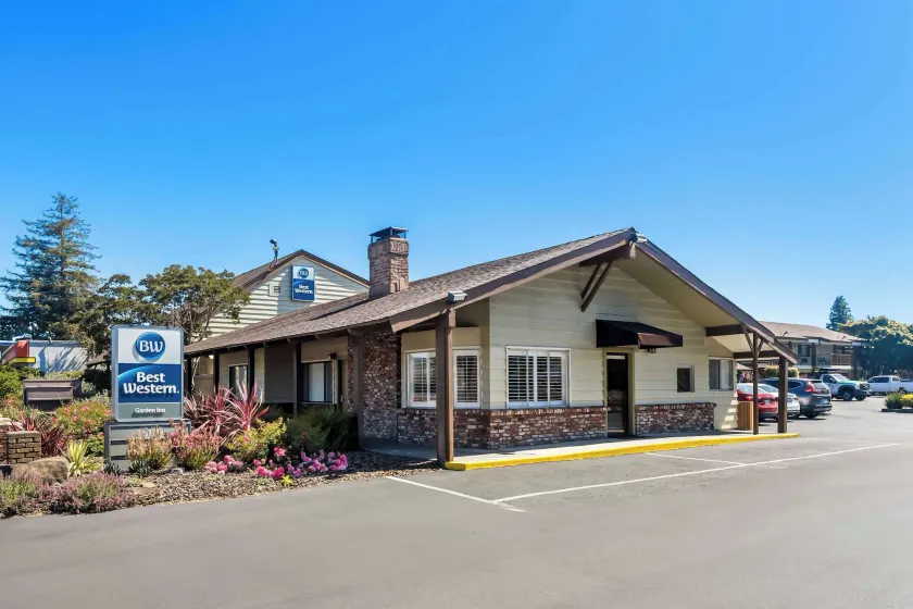 Best Western Garden Inn - Image 1