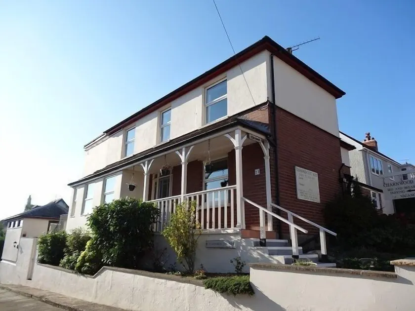 Charnwood Guest House - Image 1