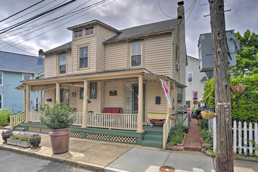 Historic Ocean Grove Home - Walk to Beach! - Image 1
