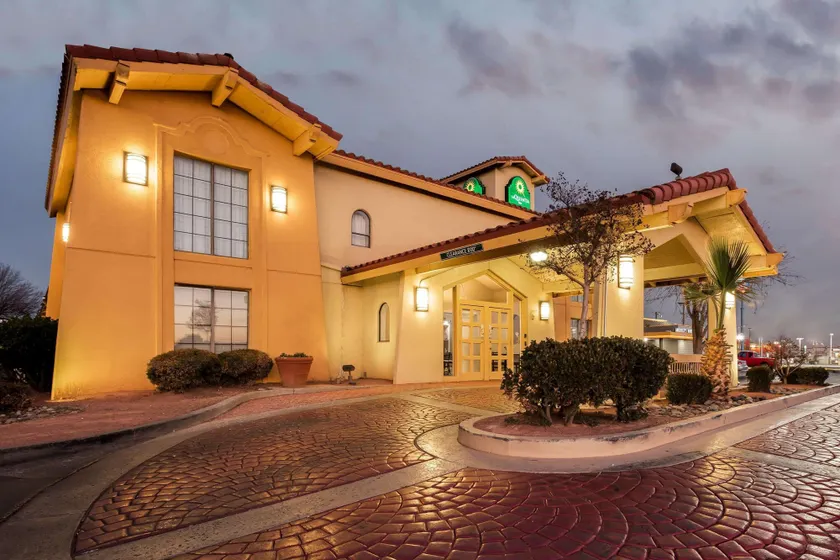 La Quinta Inn by Wyndham El Paso East Lomaland - Image 1