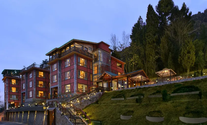 Golden Tulip Srinagar - Image 1