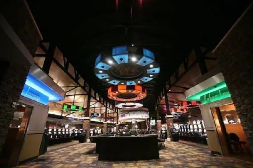 Fun City Resort Hotel - Image 1