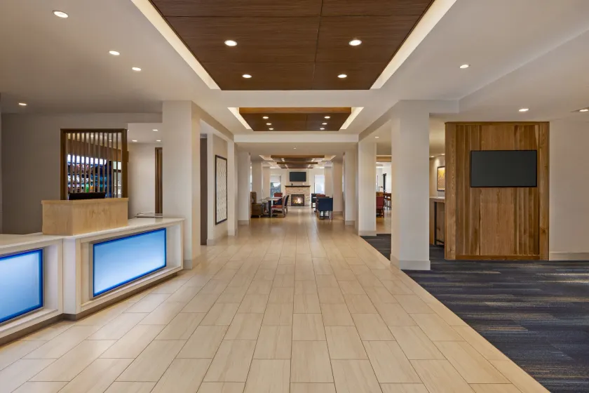 Holiday Inn Express & Suites Denver Airport by IHG - Lobby
