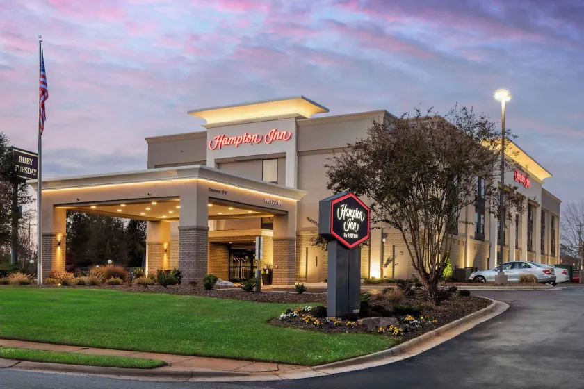 Hampton Inn Mebane - Image 1