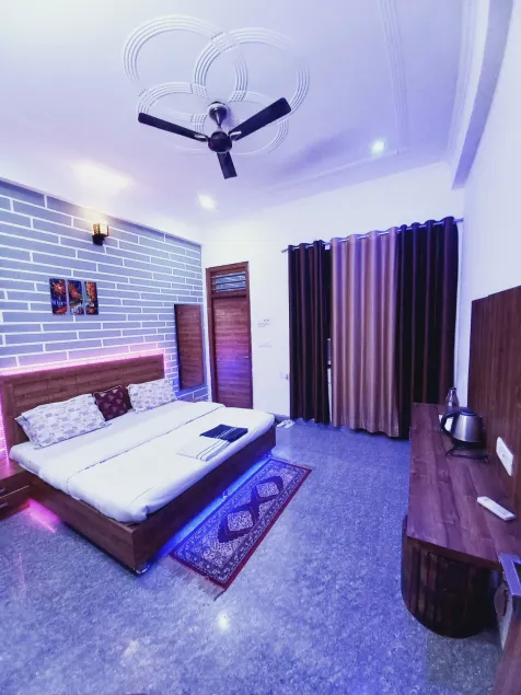 Taj Street Hostel - Image 1