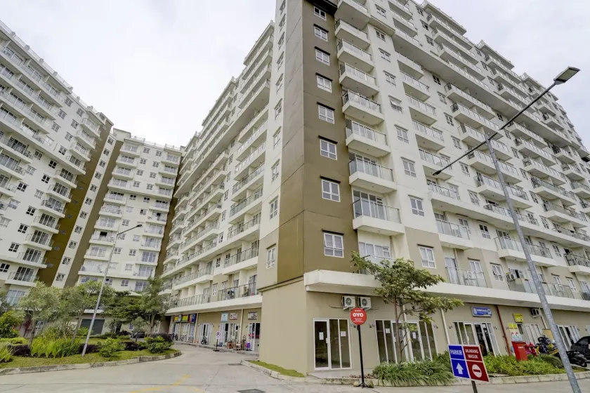 Collection O 90205 Queen Rent Apartment Gateway Pasteur - Image 1