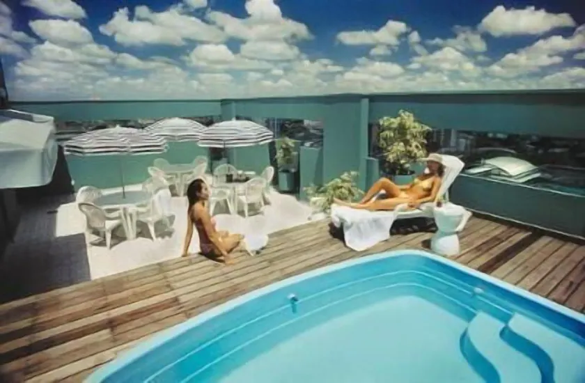 Flat Saint Paul Residence - Image 1