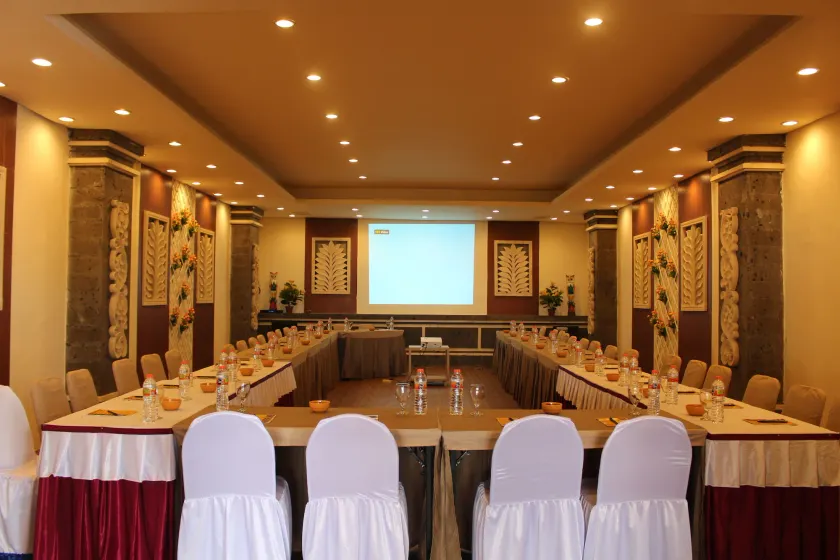CLV Hotel & Villa - Image 1