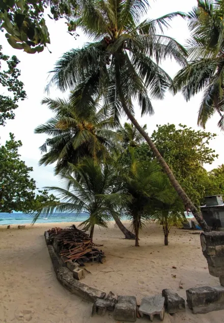 Goby Lodge Guest House - Image 1