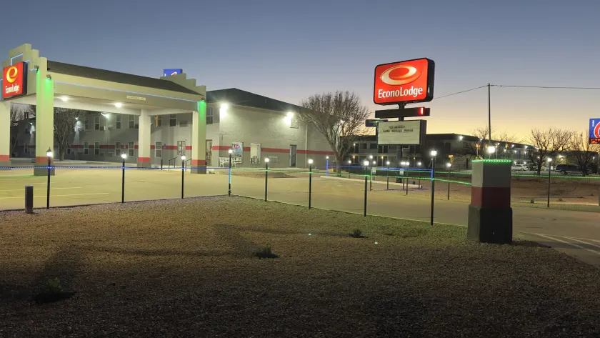 Econo Lodge Tucumcari Route 66 - Image 1