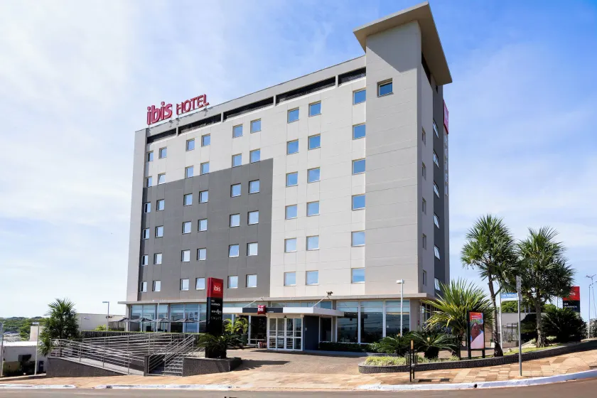ibis Ourinhos - Image 1