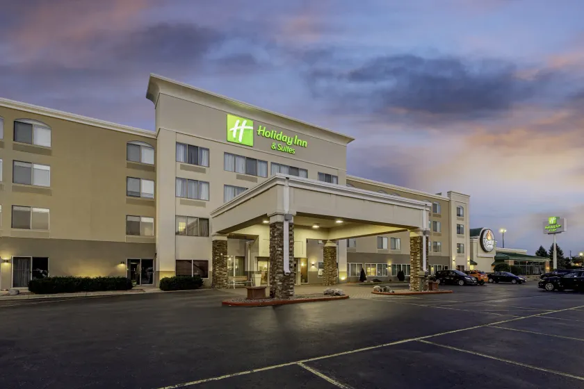 Holiday Inn & Suites Wausau-Rothschild by IHG - Image 1