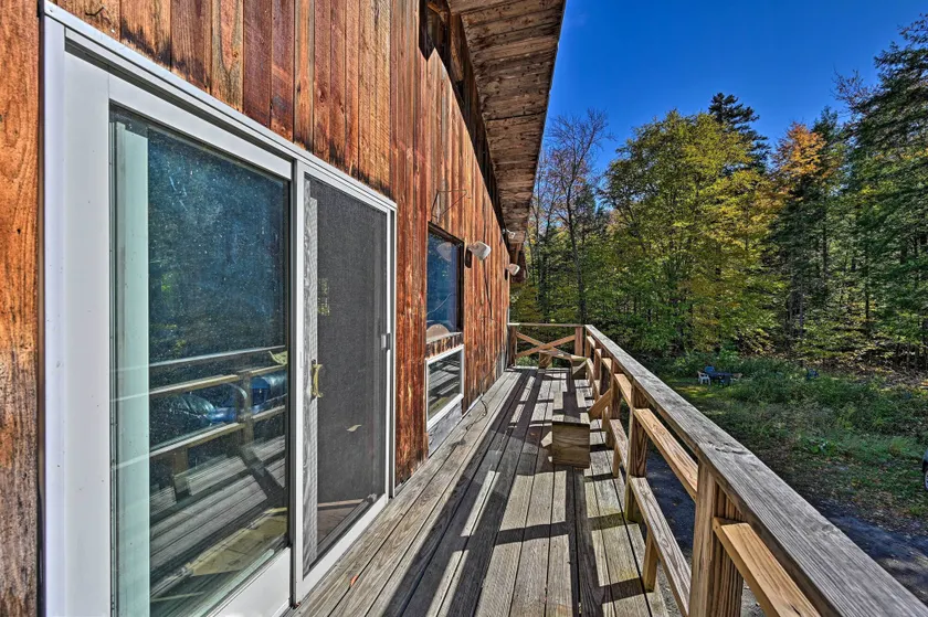 Remote Cabin w/ Fire Pit: 3 Miles to Stowe Mtn! - Innenbereich