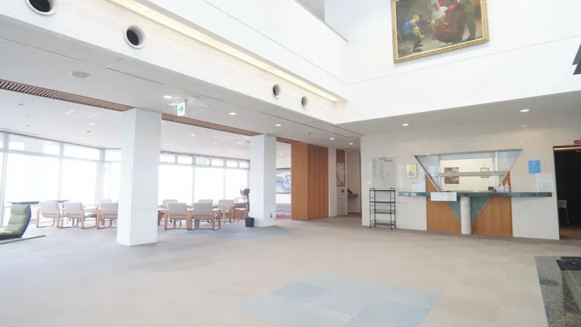 Sanzoku Hotel - Hall