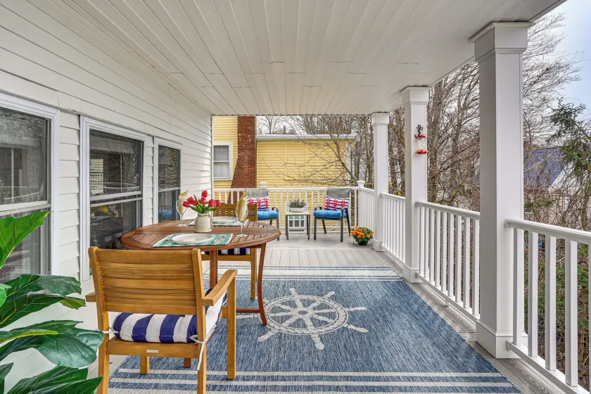 Walk to Gloucester Harbor & Dtwn: Coastal Studio - Image 1