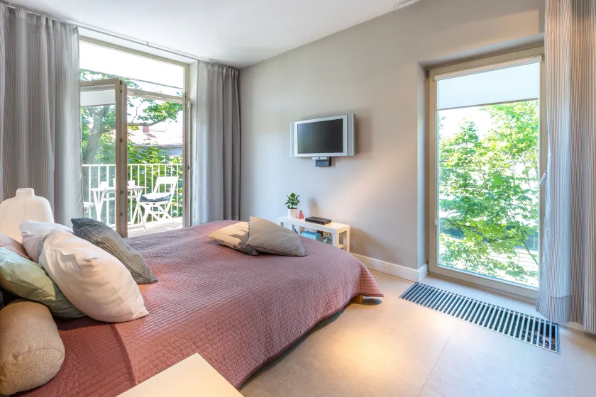 FriendHouse Apartments - Image 1
