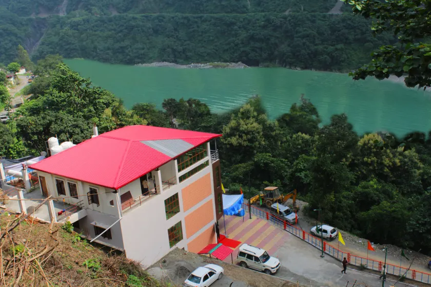 Yatrik Inn - Image 1