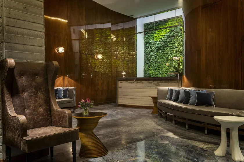Hotel Hugo - Image 1