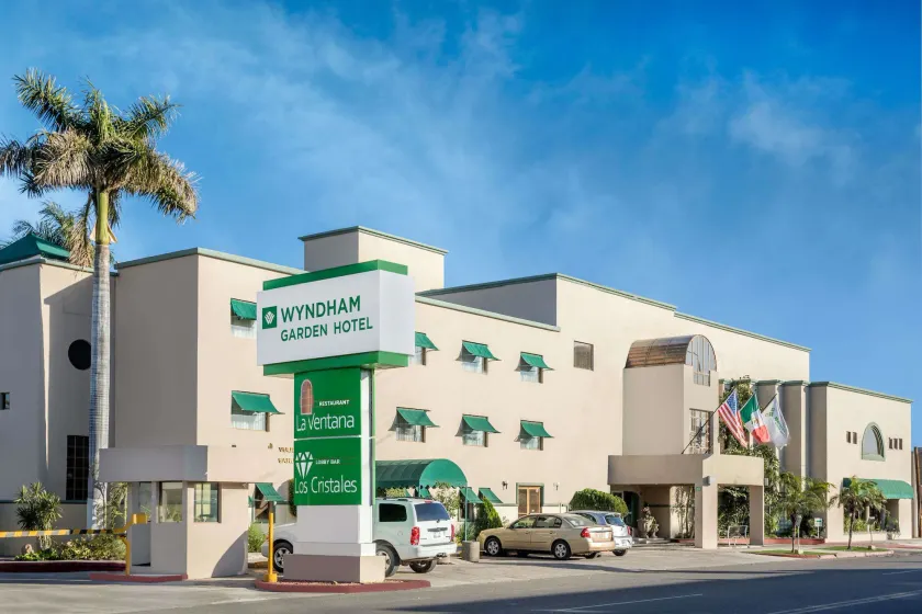 Wyndham Garden Obregon - Image 1