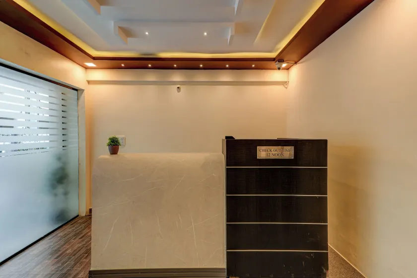 Royal Classio Businness Hotel - Reception