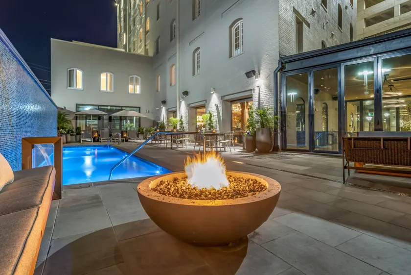 ONE11 Hotel - Image 1