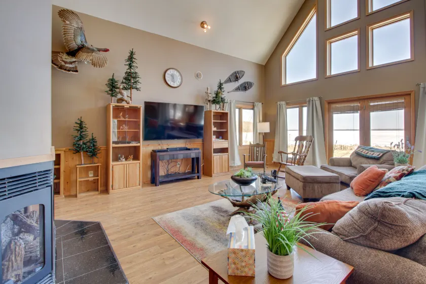 Lakefront Grand Rapids Vacation Rental w/ Dock! - Image 1