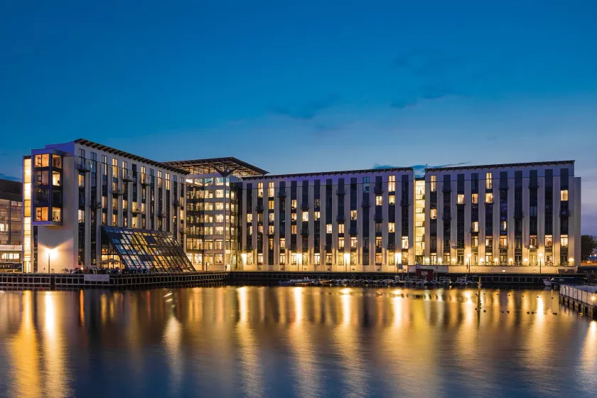 Copenhagen Island Hotel - Image 1