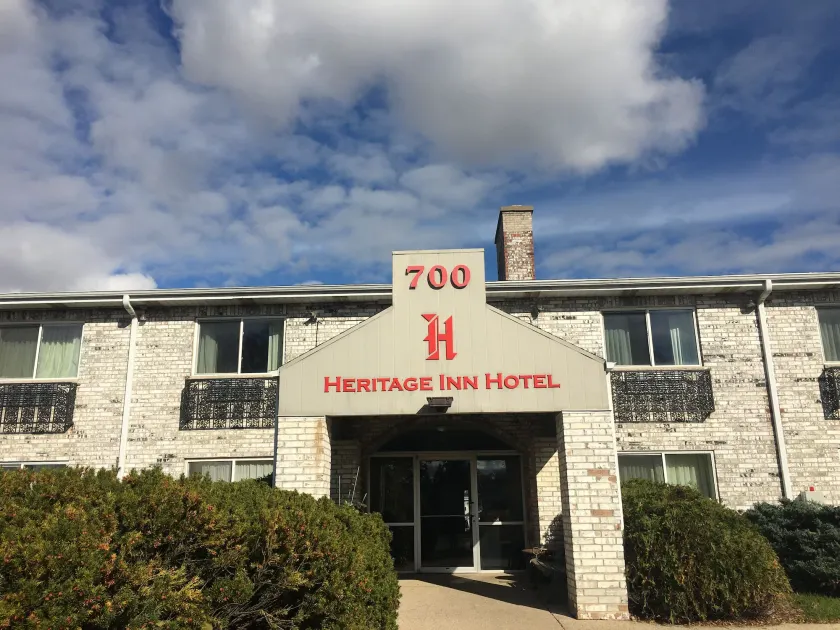 Heritage Inn Hotel - Image 1