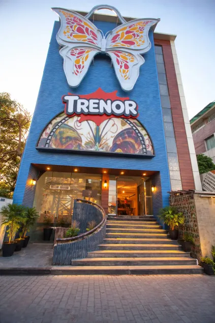 HoTeL TRENOR - Image 1