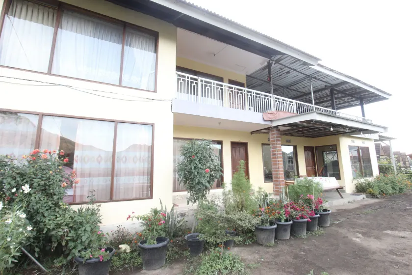 Hotel O GemilangNearPuncak Pusuk Sembalun - Image 1
