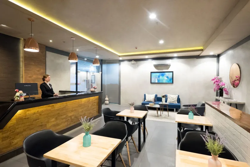 Axiaa Hotel - Image 1