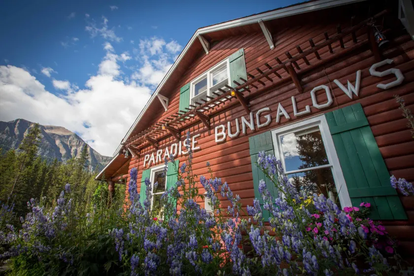 Paradise Lodge and Bungalows - Image 1
