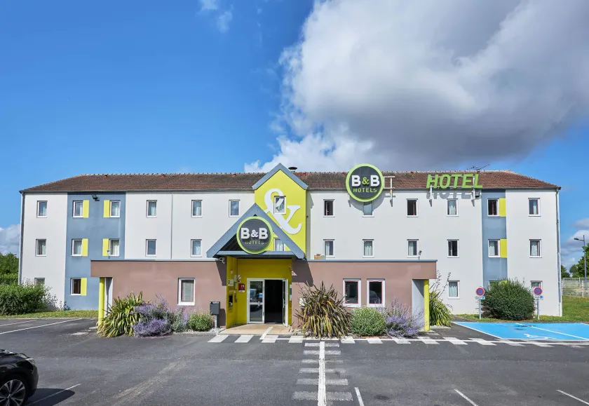 B&B HOTEL Caen Mémorial - Image 1