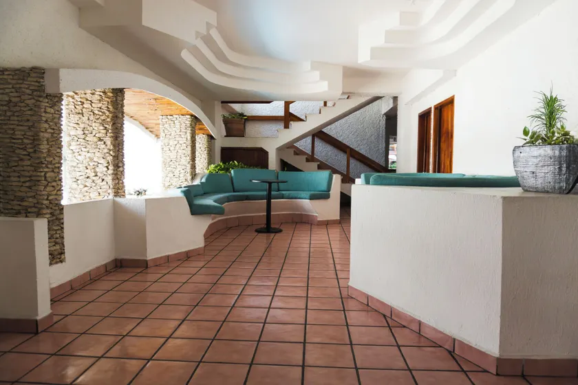 Hotel Antillano Cancun - Image 1
