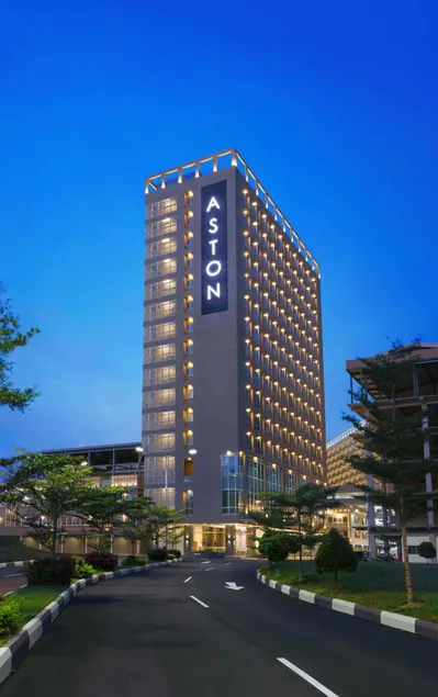 Aston Nagoya City Hotel - Image 1