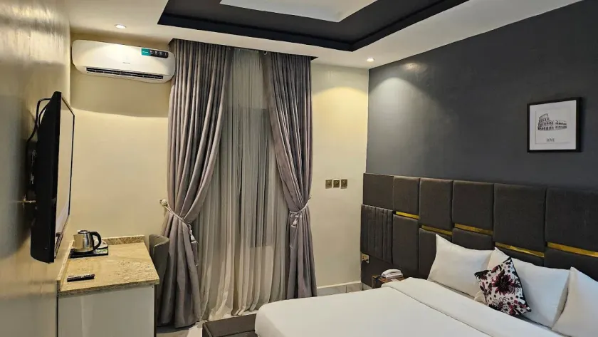 Vera Rail View Hotel  - Habitación