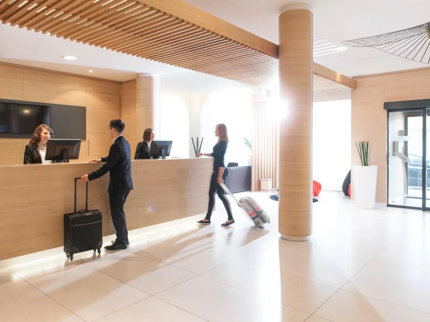 Novotel Brussels Centre Midi - Image 1