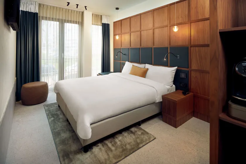 Met Hotel Amsterdam - Image 1
