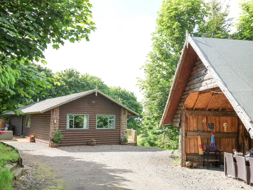 Pond Farm Woodlands - Image 1
