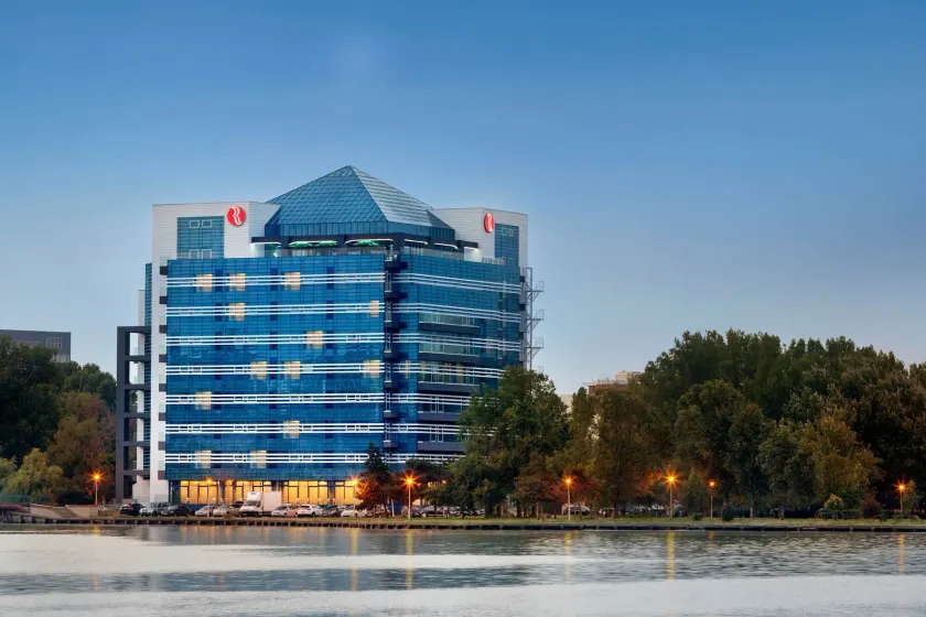 Ramada by Wyndham Constanta - Image 1