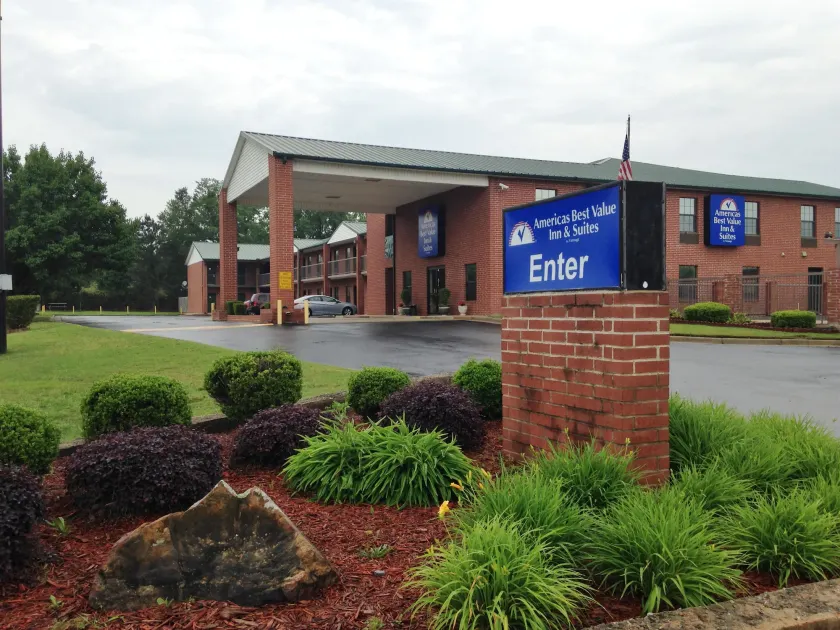 Americas Best Value Inn & Suites - Little Rock - Maumelle - Image 1