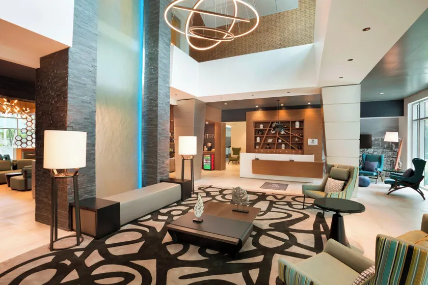 Four Points by Sheraton Miami Airport - Image 1