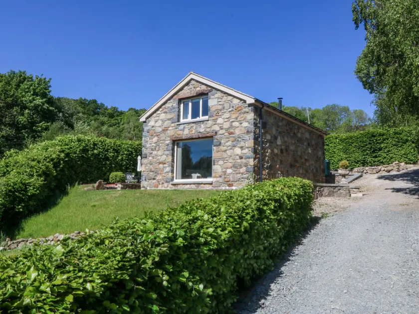 Holly Cottage - Image 1